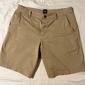 GAP Men's Khaki Flat Front Shorts